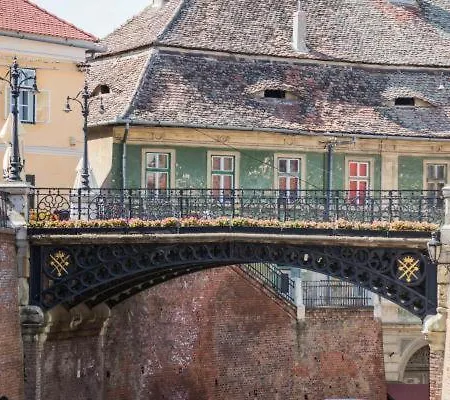 Moon Apartment Sibiu